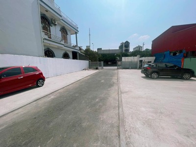 Cho thuê nhà 4 tầng đường  Nguyễn Bỉnh Khiêm, nhà xây mới, oto đỗ tận cửa. 3
