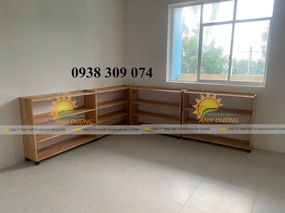 Kệ montessori, kệ gỗ mầm non giá rẻ, kệ montessori mầm non 3