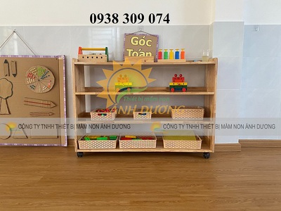 Kệ montessori, kệ gỗ mầm non giá rẻ, kệ montessori mầm non 0