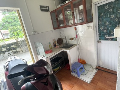 Chính chủ bán nhà mặt đất 30m 2 tại ngõ 667 nguyễn văn cừ ,long biên , hà nội 2