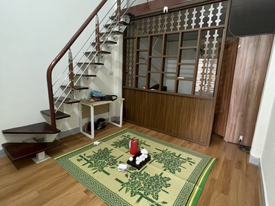 Chính chủ bán nhà mặt đất 30m 2 tại ngõ 667 nguyễn văn cừ ,long biên , hà nội 0