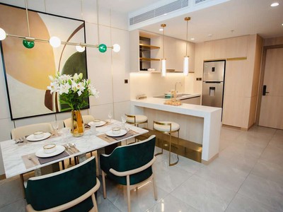 SỞ HỮU CĂN HỘ BIỂN - SỔ ĐẤT LÂU DÀI   Giá chỉ từ 880 triệu tại trung tâm Hạ Long. 3