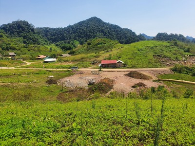Bán nhanh mảnh đất 2.1 ha tại Tà Số, Mộc Châu, có thổ cư, giá thỏa thuận. 1