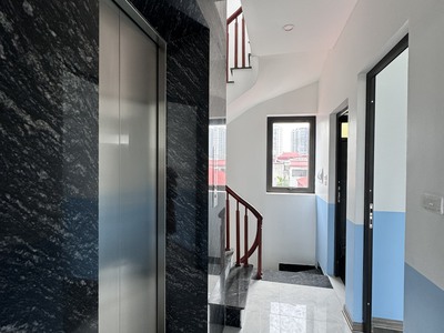 Mặt phố hồng tiến mặt tiền rộng vỉa hè rộng vị trí đắc địa đẹp kinh doanh 4