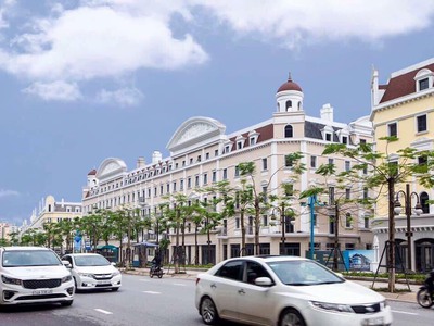 Bán căn shophouse 120m2   5 tầng mặt đường hạ long tiện làm khách sạn. giá 18,5 tỷ 1