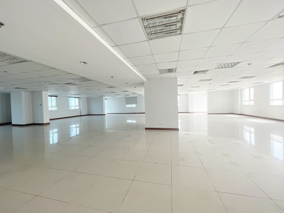 Cho thuê văn phòng lớn từ 20m - 800m2 tại đường Võ Văn Kiệt, Quận 1 1