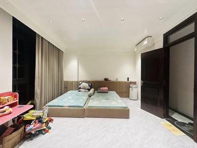 Nhà Mới Đẹp MP Nguyễn Trường Tộ 8 Tầng Hầm 70M2 Thông Sàn 57 Tỷ 1
