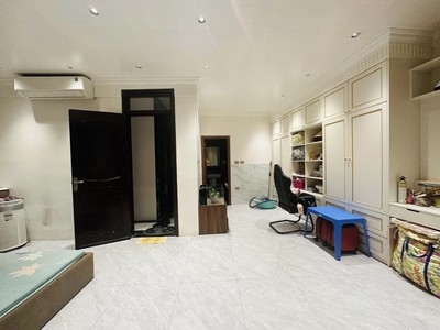 Nhà Mới Đẹp MP Nguyễn Trường Tộ 8 Tầng Hầm 70M2 Thông Sàn 57 Tỷ 2