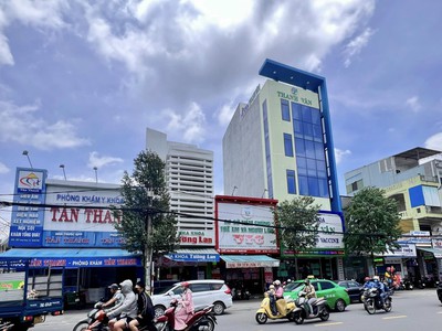 Cần cho thuê mặt tiền tại 243 hùng vương, p. trần phú, tp quảng ngãi. 1