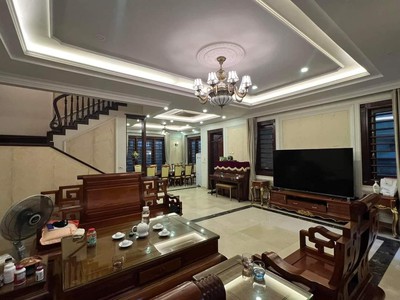 Bán BT Cạnh Royal City 170M2 Lô Góc Mặt Tiền 20M 58 Tỷ  Vỉa hè KD Ô TÔ Tránh Đỗ 2