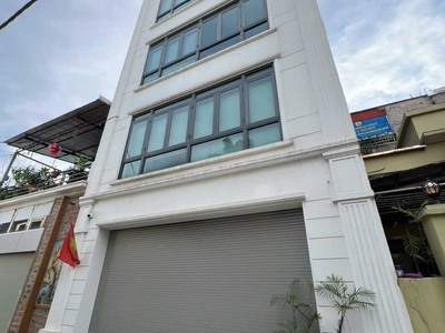 Bán Tòa nhà VP 180m2 Gần Việt Hưng 4 Tầng Hoàn thiện đẹp 0