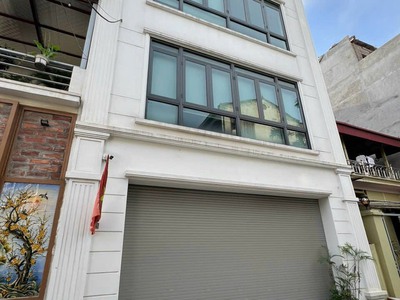 Bán Tòa nhà VP 180m2 Gần Việt Hưng 4 Tầng Hoàn thiện đẹp 3