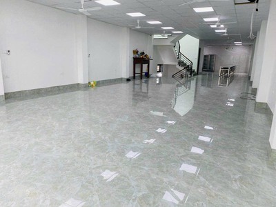 Bán Tòa nhà VP 180m2 Gần Việt Hưng 4 Tầng Hoàn thiện đẹp 5