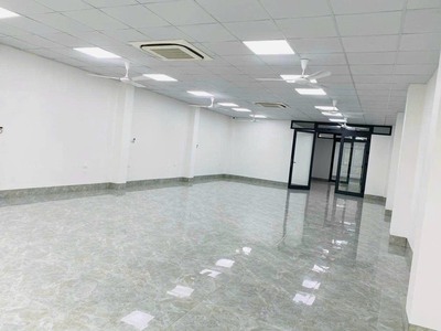 Bán Tòa nhà VP 180m2 Gần Việt Hưng 4 Tầng Hoàn thiện đẹp 6