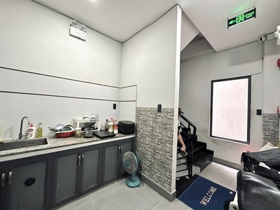 Bán gấp nhà nguyễn tiểu la, quận 10, hxh 4 tầng gần mặt tiền, giá rẻ 2