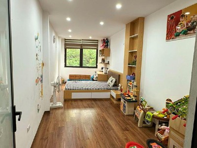 Kinh doanh - ô tô cách ngõ 50m - nở hậu -  dân trí cực cao - ngõ thông tứ tung 0