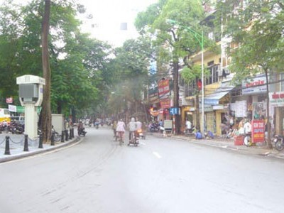 Nhà mặt phố Quán Thánh 17m2x3t giá 3,5 tỷ tiện dụng 0