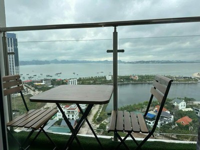 Do không sử dụng nên cần bán căn hộ 2Pn view biển 68m2 trung tâm du lịch Bãi Cháy, Hạ Long 0