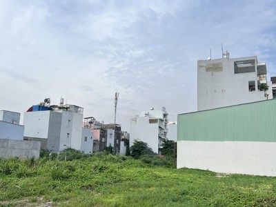 Nhỉnh 30tr/m2 đất 3 mặt tiền hẻm xe hơi pull thổ cư tiện phân lô tách thủa khu vực xây cao tầng 2