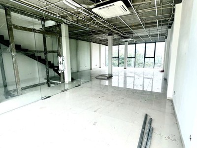 Cho thuê 200 - 500m2 tầng 1 trung tâm thương mại trương định plaza, 18 mét mặt tiền phố trương định 0