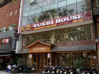 Cho thuê 200 - 500m2 tầng 1 trung tâm thương mại trương định plaza, 18 mét mặt tiền phố trương định 2