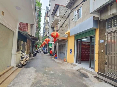 Cho thuê nhà Nguyễn Khuyến, Văn Quán, Hà Đông. DT 50mx 3 tầng giá 15 triệu 0