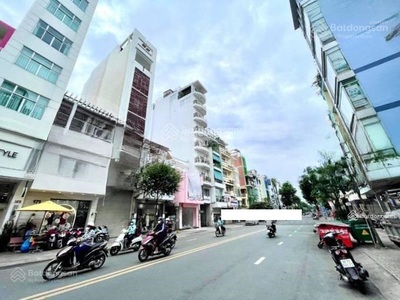 Mặt tiền Hai Bà Trưng - Trần Quang Khải, P. TĐ, Quận 1. 5 tầng. Giá 28 tỷ 2