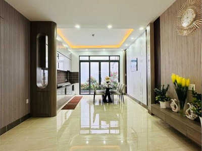 Nhà cao cấp khu tên lửa 4 x 20m, 3 phòng ngủ 4wc. hướng tây. giá 10 tỷ 0