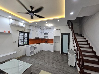 Bán nhà đẹp trương định, lô góc, view hồ, mới keeng, 30m2x5t, 4.5 tỷ 1