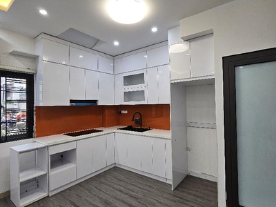 Bán nhà đẹp trương định, lô góc, view hồ, mới keeng, 30m2x5t, 4.5 tỷ 2