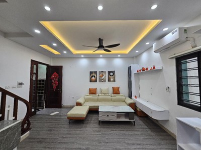 Bán nhà đẹp trương định, lô góc, view hồ, mới keeng, 30m2x5t, 4.5 tỷ 0