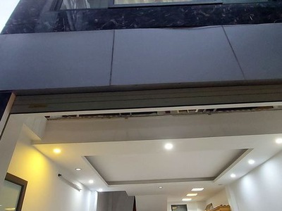 Mời thuê tầng 1 làm VP hoặc KD sach sẽ. 0