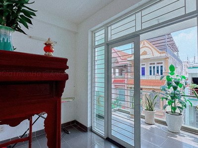 Bán nhà mặt tiền khu vip k300 tân bình dtsd 160m2 chỉ nhỉnh 8 tỷ 3