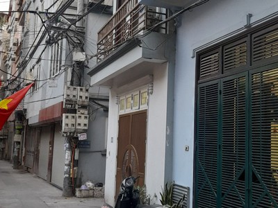 Cho thuê nhà 4 tầng 1 tum tại ngõ 337 đường Phạm Văn Đồng, Bắc Từ Liêm 0