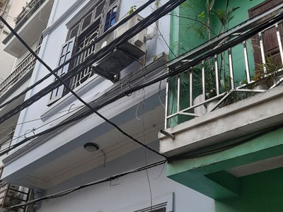 Cho thuê nhà 4 tầng 1 tum tại ngõ 337 đường Phạm Văn Đồng, Bắc Từ Liêm 1