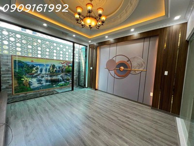 Nhà cách mặt đường võ nguyên giáp chưa đến 100m 3 tầng độc lập mới tinh 72m2 3