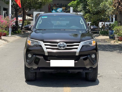 Bán xe Toyota Fortuner 2021, số sàn, máy dầu, màu nâu 0