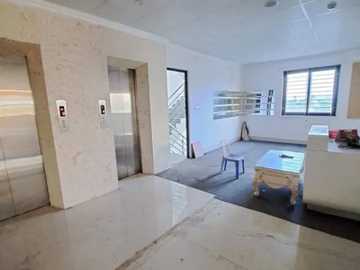Bán nhà mặt phố võ chí công, tây hồ - 118m2, mặt tiền 10m, kinh doanh đắc lợi 3