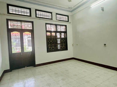 Cho thuê nhà riêng 2,5 tầng tại Liên bảo, Vĩnh Yên, Vĩnh Phúc. Giá 6,5 triệu/ tháng 4