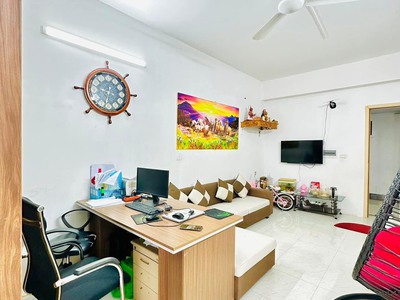 Chính chủ gửi bán căn hộ 2 ngủ, nhà sạch sẽ đầy đủ nội thất tại KDT Thanh Hà Cienco 5 4