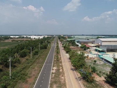 Mình chủ đất bán gấp giá 395tr/sổ 469m2  10.2x43m  sổ riêng thổ cư ở TX Bình Phước ngay QL13 đi vào 0