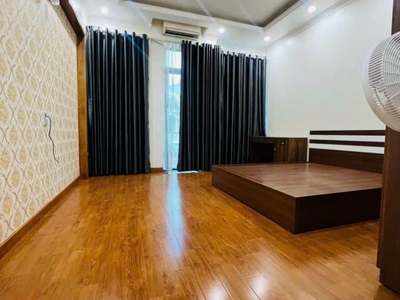 Bán nhà 4 tầng KĐT Vạn Phúc, ph Thanh Bình, TP HD, 70m2, mt 4.6m, 4 ngủ, 3vs, gara oto 9