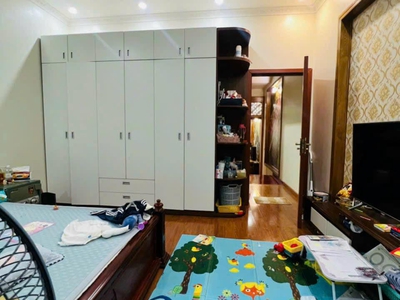 Bán nhà 4 tầng KĐT Vạn Phúc, ph Thanh Bình, TP HD, 70m2, mt 4.6m, 4 ngủ, 3vs, gara oto 6