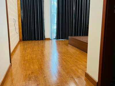 Bán nhà 4 tầng KĐT Vạn Phúc, ph Thanh Bình, TP HD, 70m2, mt 4.6m, 4 ngủ, 3vs, gara oto 7