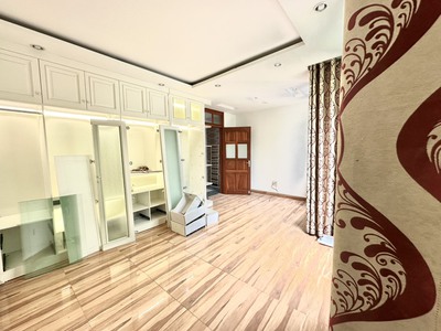 Bán nhà Mặt Đường Hoàng Minh Thảo, mặt tiền gần 6m 3