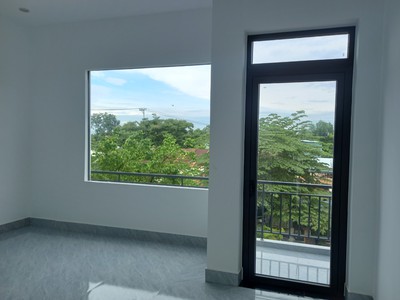 18 Bán nhà 2 tầng TĐC Hòa Châu, Đà Nẵng đường 5m vỉa hè 3m5, tặng nội thất xách valy vào ở 4