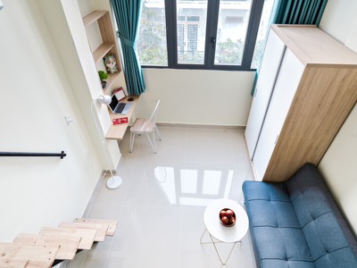 Cho thuê căn hộ duplex nội thất cơ bản, gần kcx, UFM, cửa sổ rộng 16