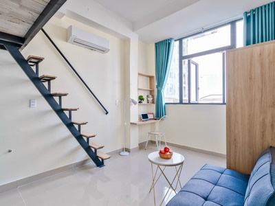 Cho thuê căn hộ duplex nội thất cơ bản, gần kcx, UFM, cửa sổ rộng 7