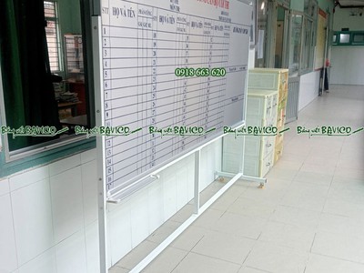 Bảng trắng di động dán decal theo yêu cầu 3