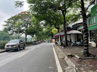 Bán nhà mặt phố trần hòa, định công, vỉa hè rộng, kinh doanh đỉnh, 70m2, 6 tầng thang máy 0